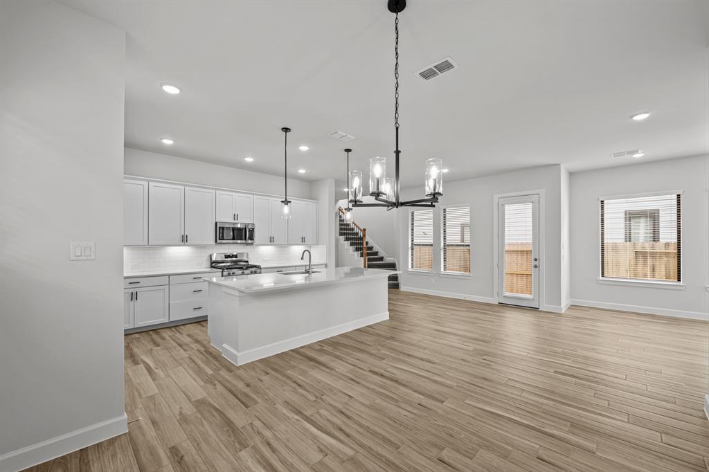 1447 Park Path Drive, Missouri City, Texas image 22
