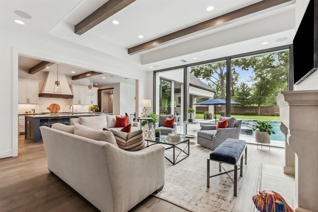 1215 Gray Moss Lane, Houston, Texas image 10
