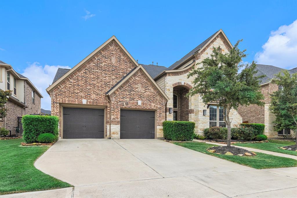 28622 Mountain Timber Court, Fulshear, Texas image 3