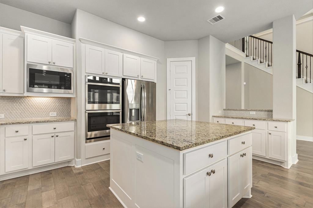 28622 Mountain Timber Court, Fulshear, Texas image 16