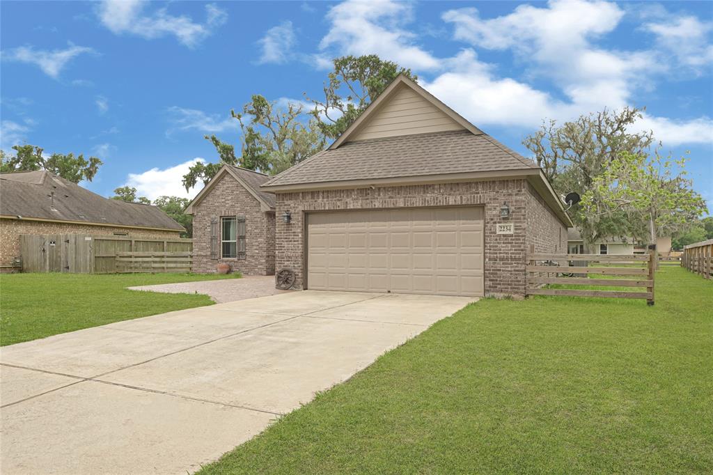 2234 Shalmar Drive, West Columbia, Texas image 16