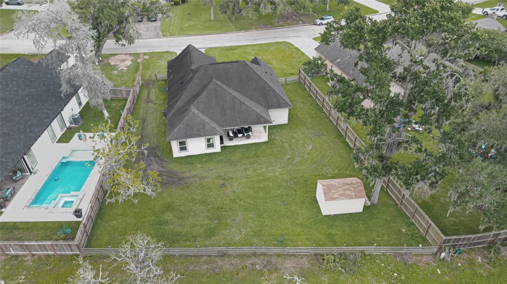 2234 Shalmar Drive, West Columbia, Texas image 10