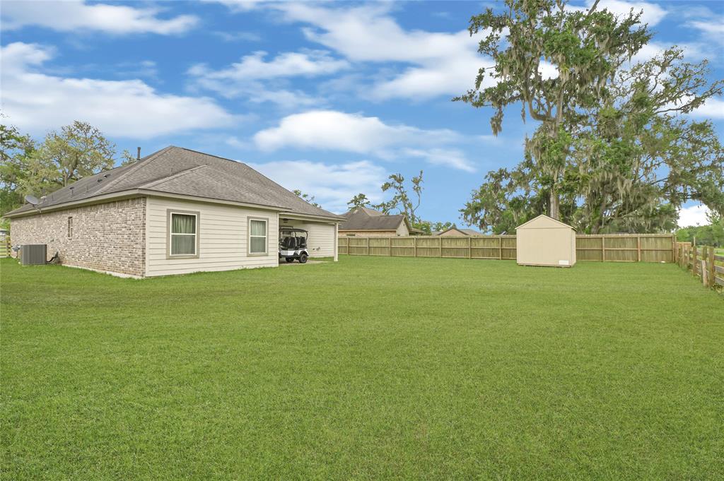 2234 Shalmar Drive, West Columbia, Texas image 14