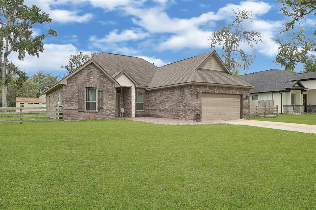 2234 Shalmar Drive, West Columbia, Texas image 15