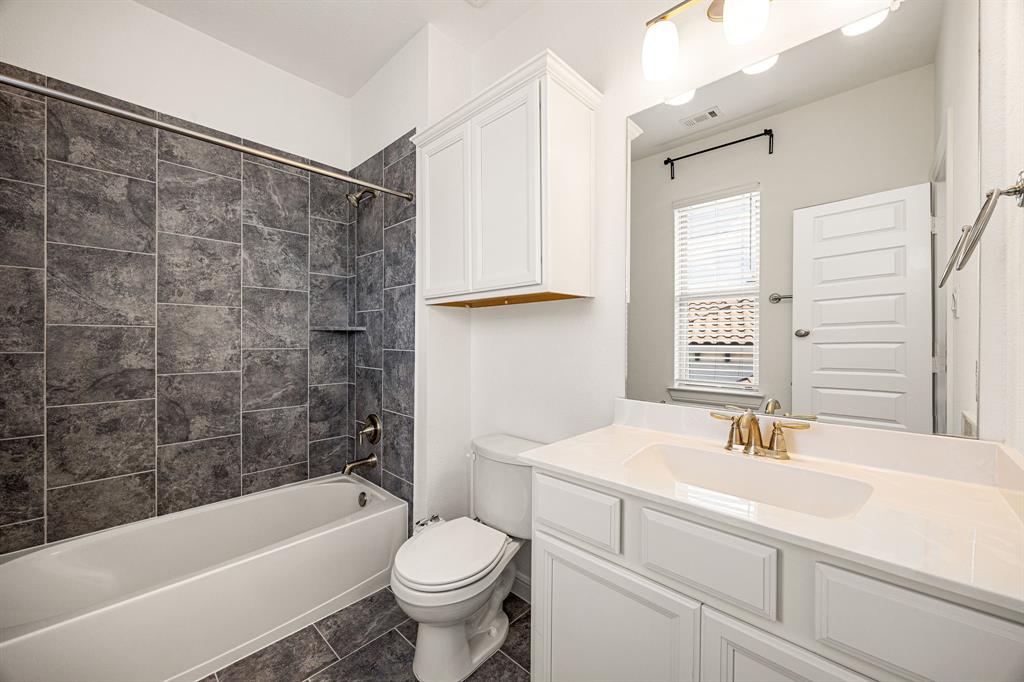 35 Winter Thicket Place, Tomball, Texas image 36