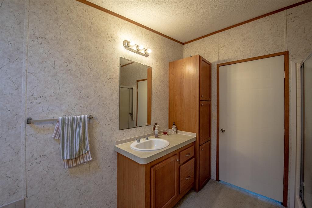 102 Windwood Circle, Somerville, Texas image 12