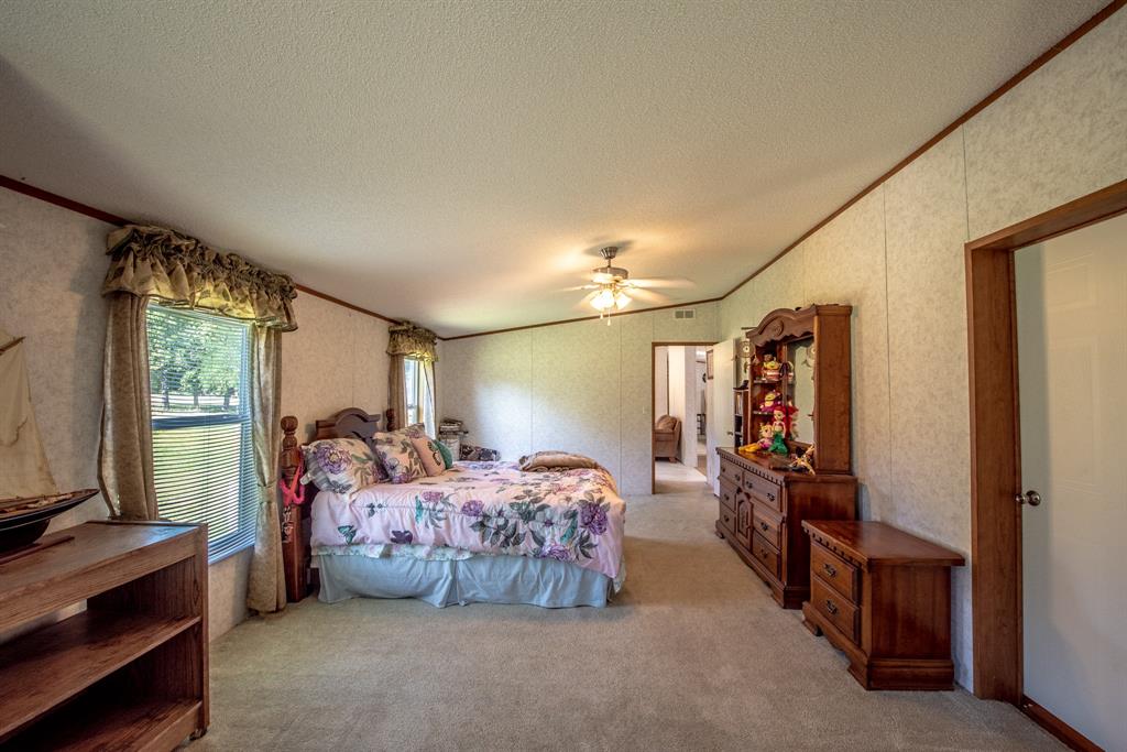 102 Windwood Circle, Somerville, Texas image 9