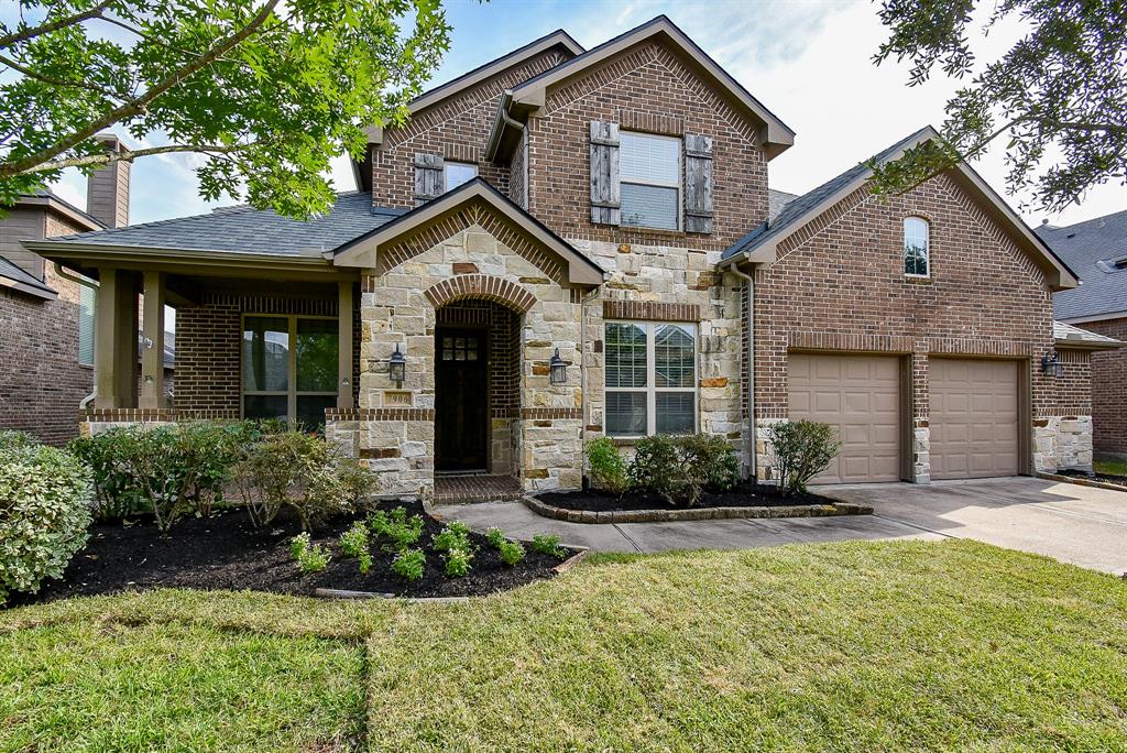 7906 Lake Commons Drive
