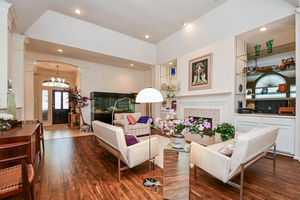 1211 Magnolia Woods Court, Sugar Land, Texas image 11