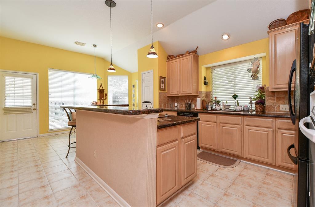 1211 Magnolia Woods Court, Sugar Land, Texas image 15