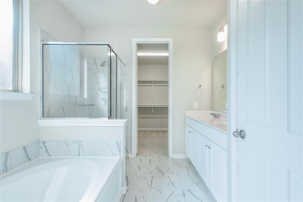 13123 Moorlands Hills Drive, Humble, Texas image 9