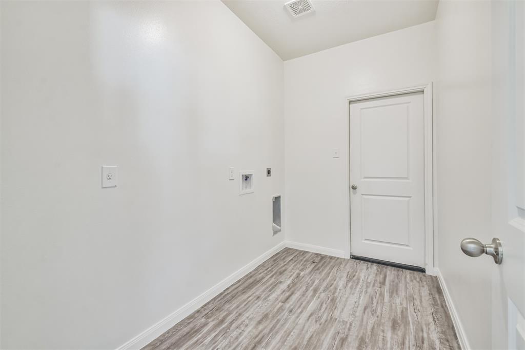 Cleveland, Texas 77327, United States, 3 Bedrooms Bedrooms, ,2 BathroomsBathrooms,Residential,Active,5107