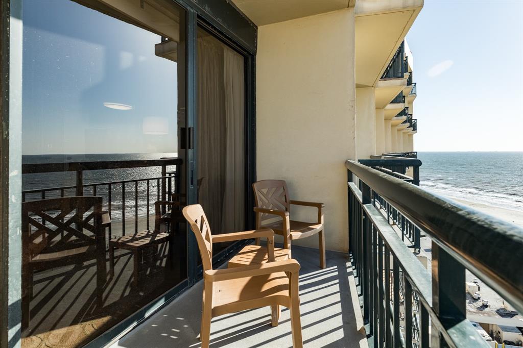 5220 Seawall Boulevard #1535D, Galveston, Texas image 14