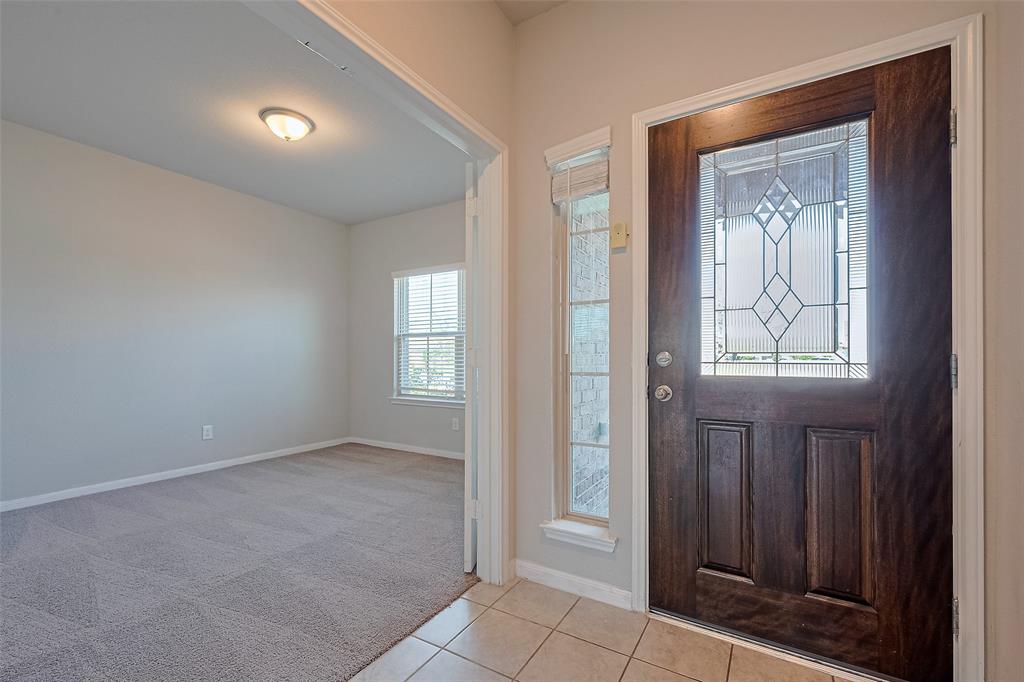 108 Solana Point Drive, Katy, Texas image 3