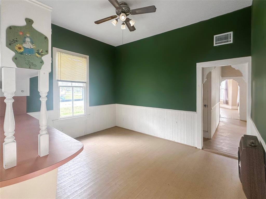 307 N Pecan St, Moulton, Texas image 12