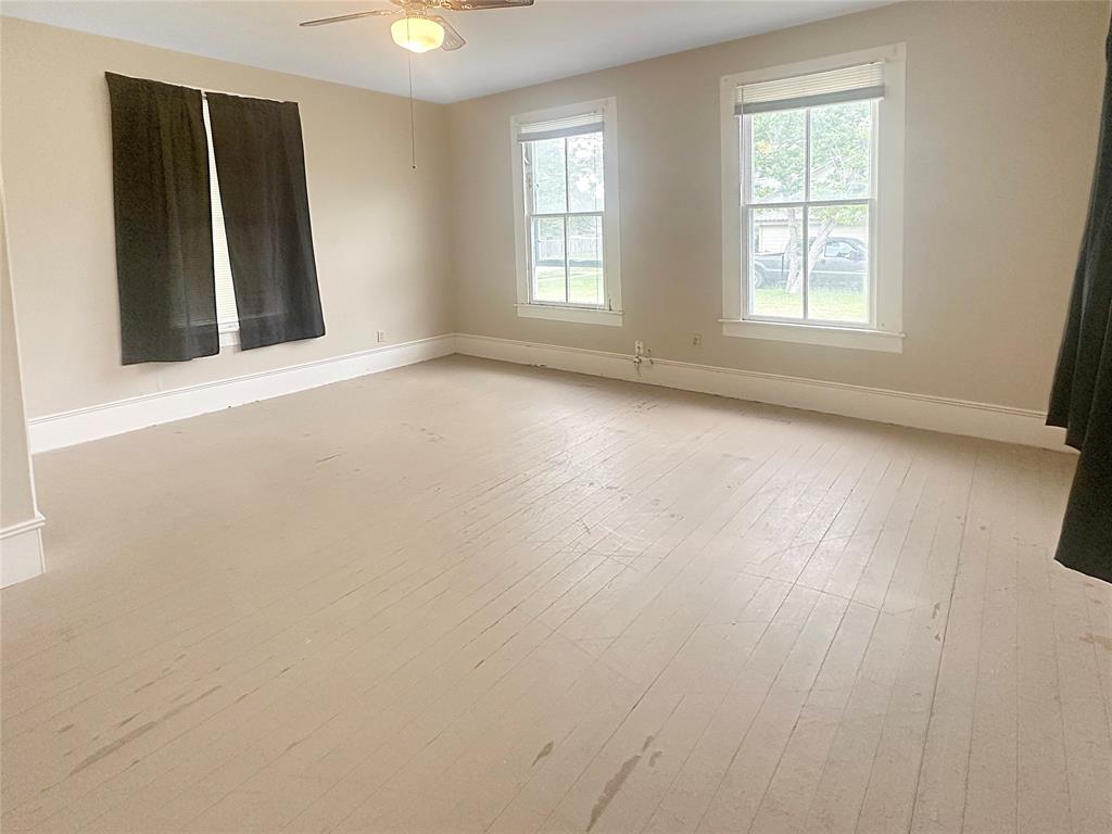 307 N Pecan St, Moulton, Texas image 8