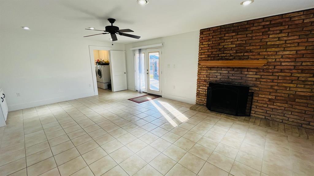 4701 Avenue N 1/2, Galveston, Texas image 24