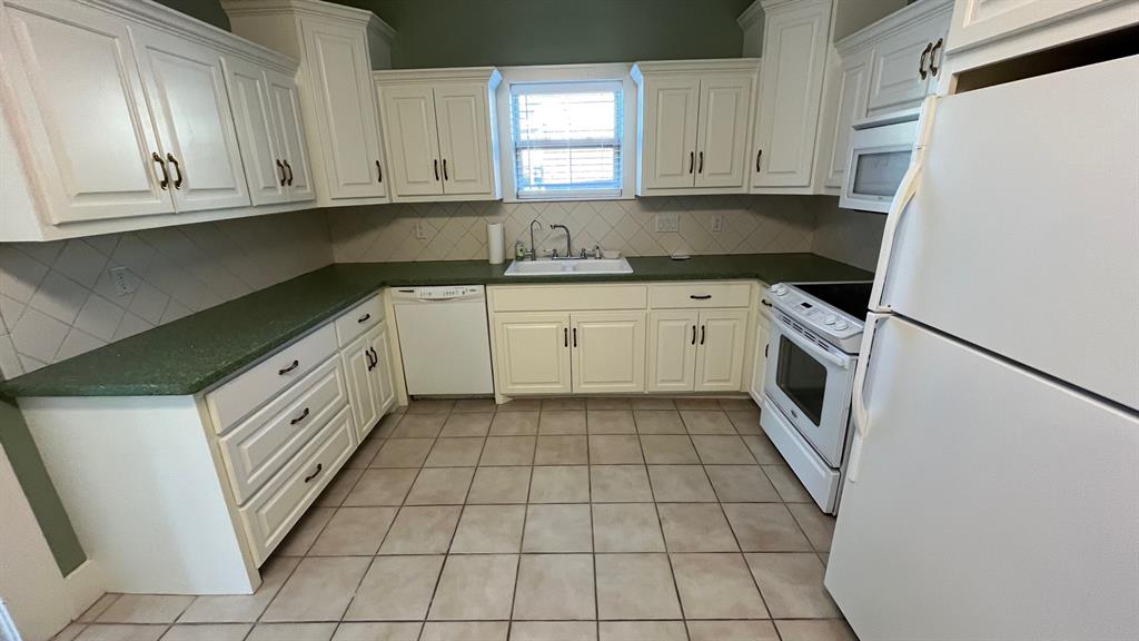 4701 Avenue N 1/2, Galveston, Texas image 20