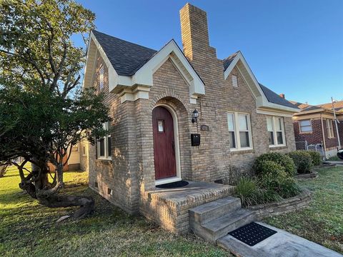 4701 Avenue N 1/2 Galveston TX 77551