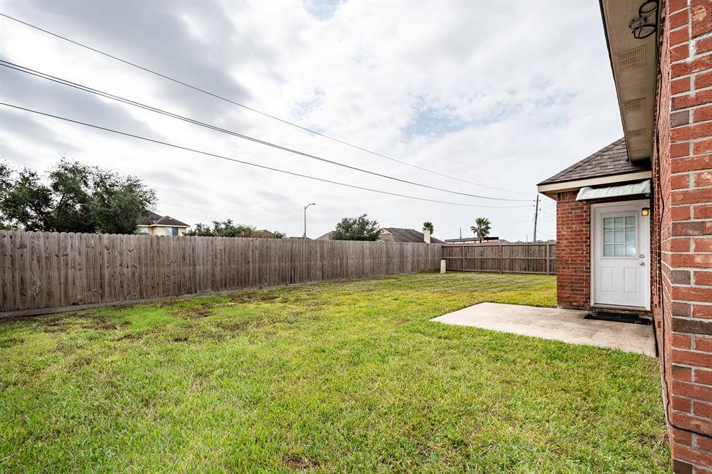 5002 Wimberly Lane, Baytown, Texas image 44