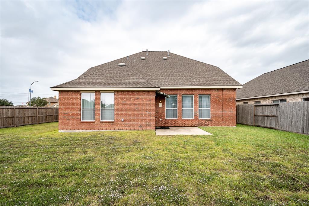 5002 Wimberly Lane, Baytown, Texas image 46