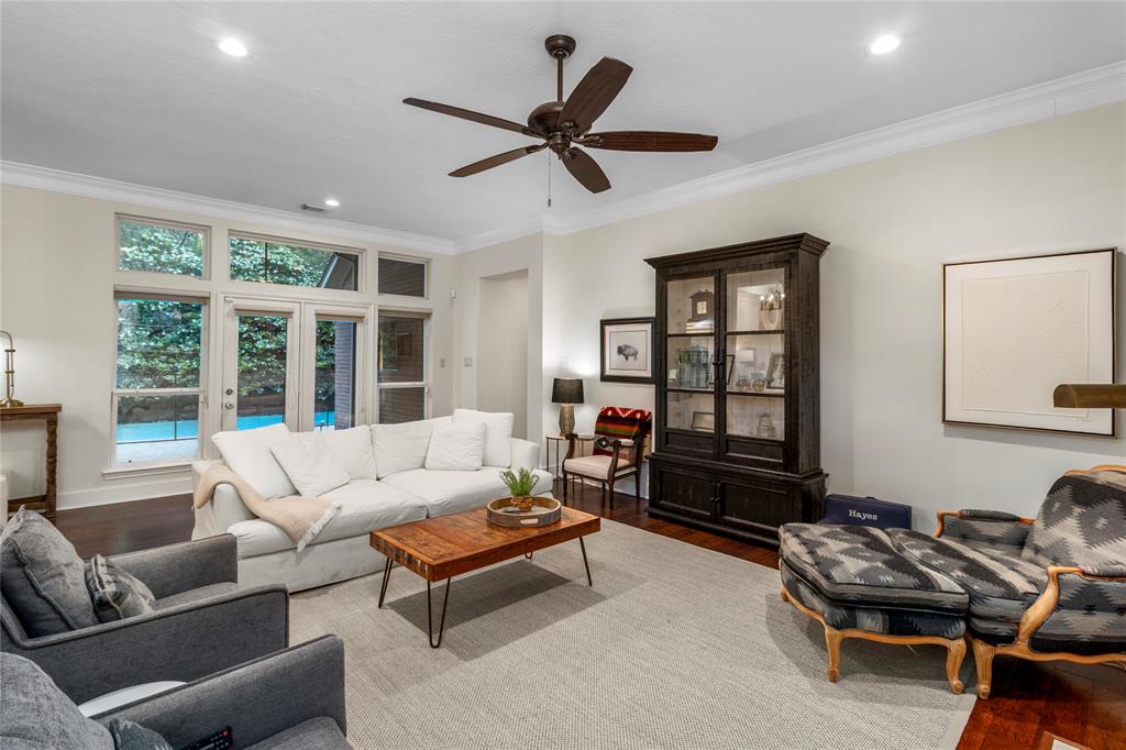 7 Heartleaf Court, The Woodlands, Texas image 12