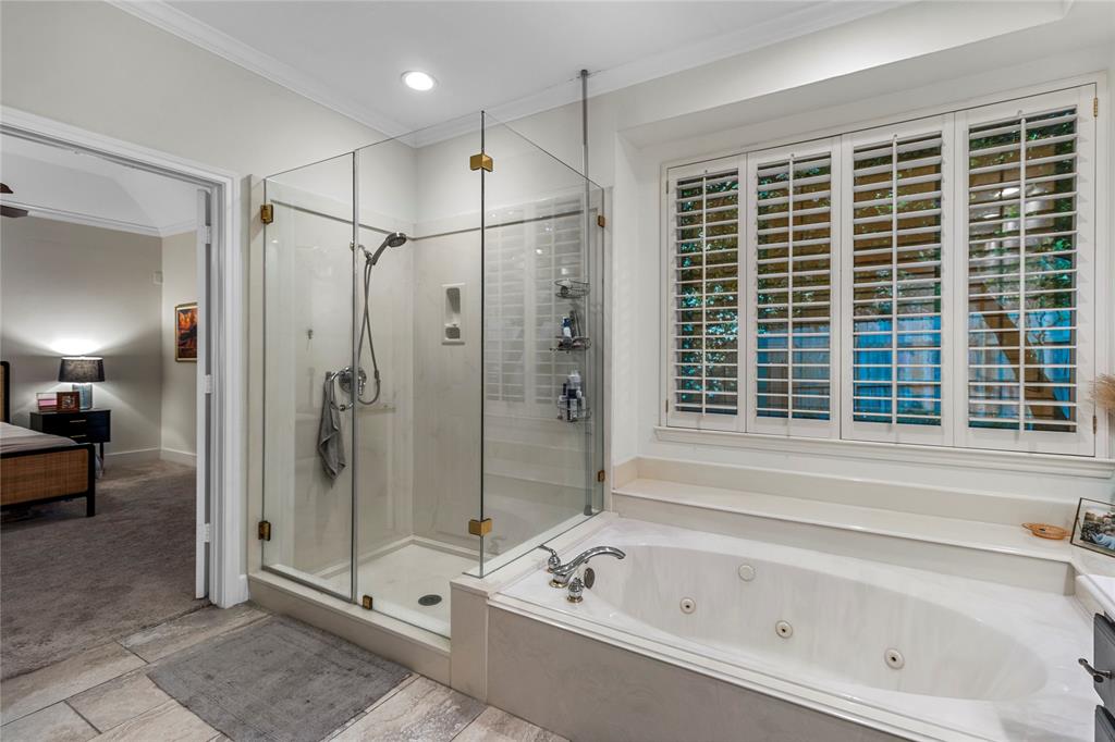 7 Heartleaf Court, The Woodlands, Texas image 19