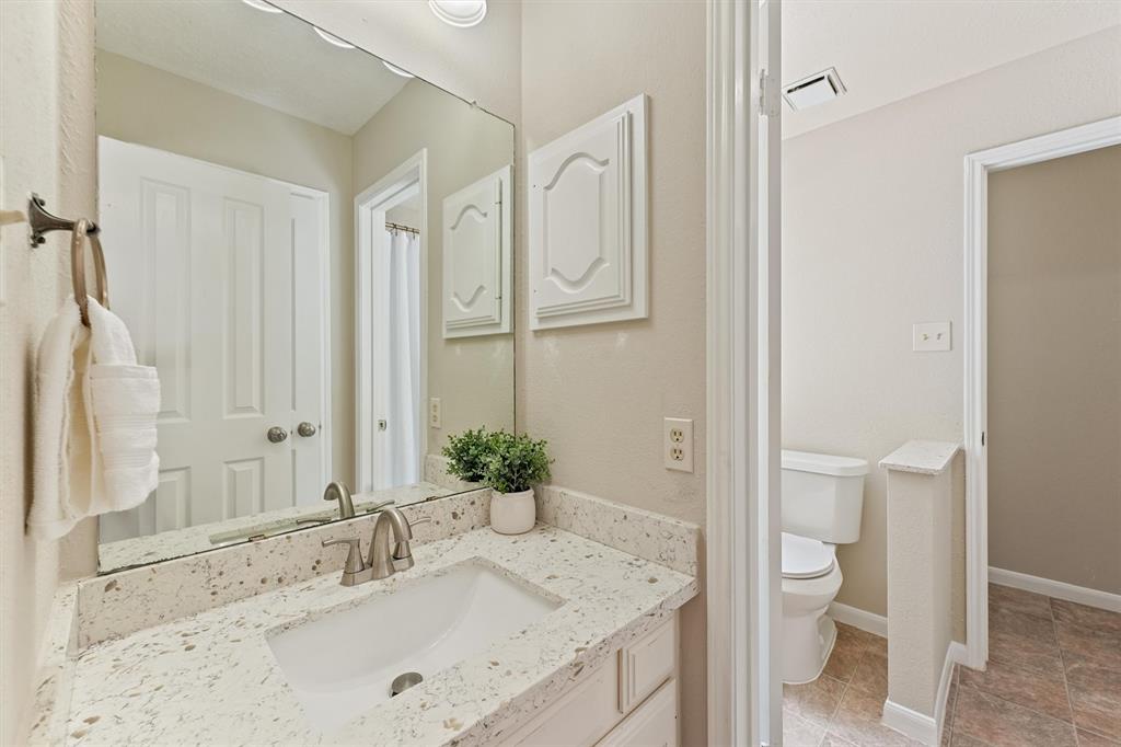 1017 Oak Knoll Court, Sugar Land, Texas image 21