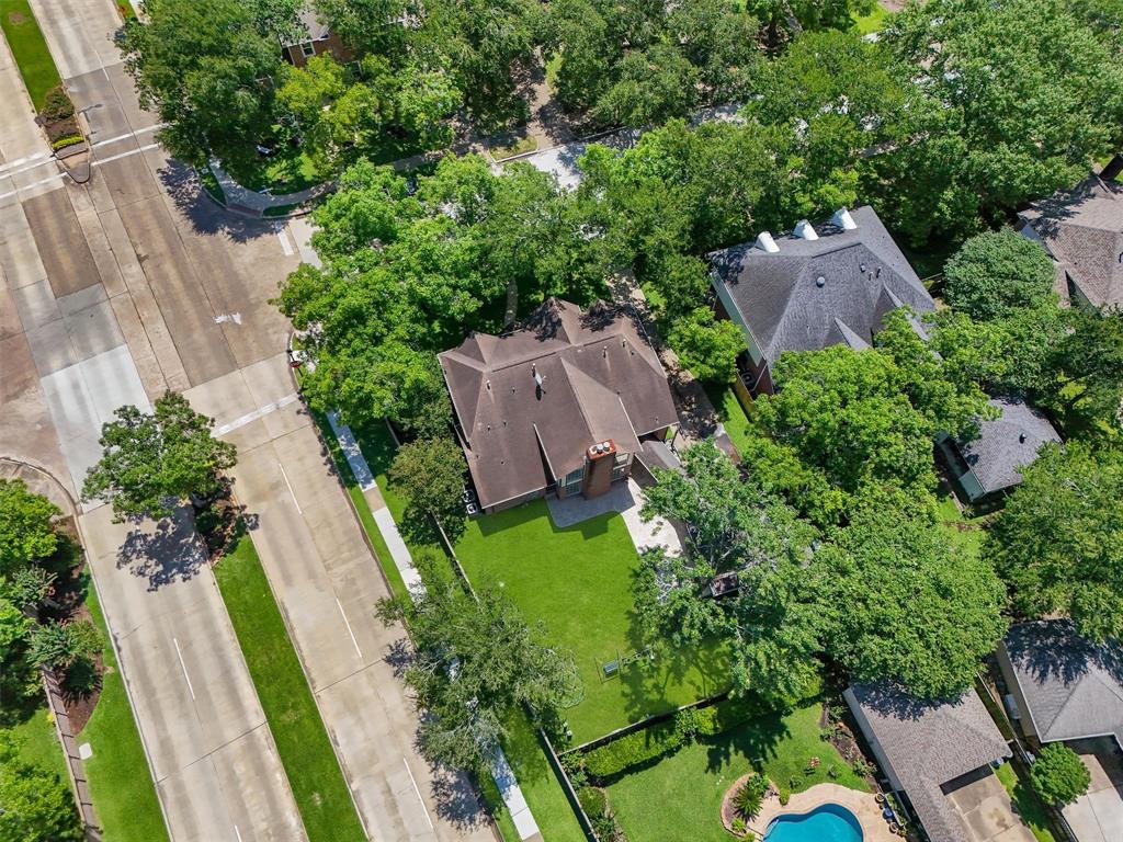 1017 Oak Knoll Court, Sugar Land, Texas image 27