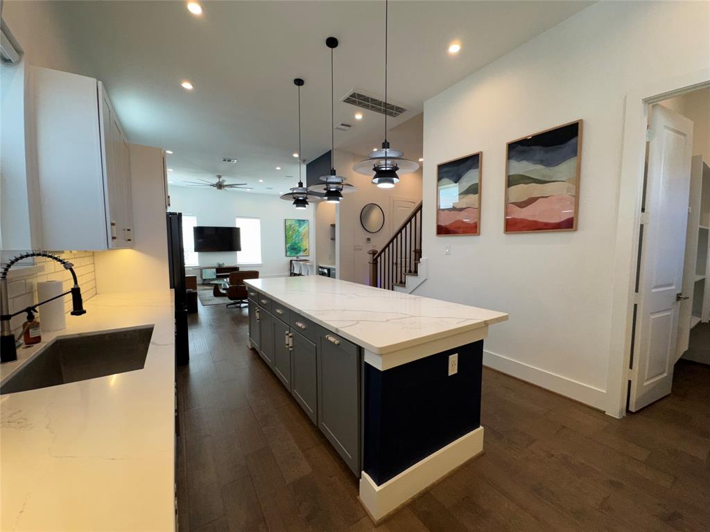 418 Bayou Street, Houston, Texas image 8