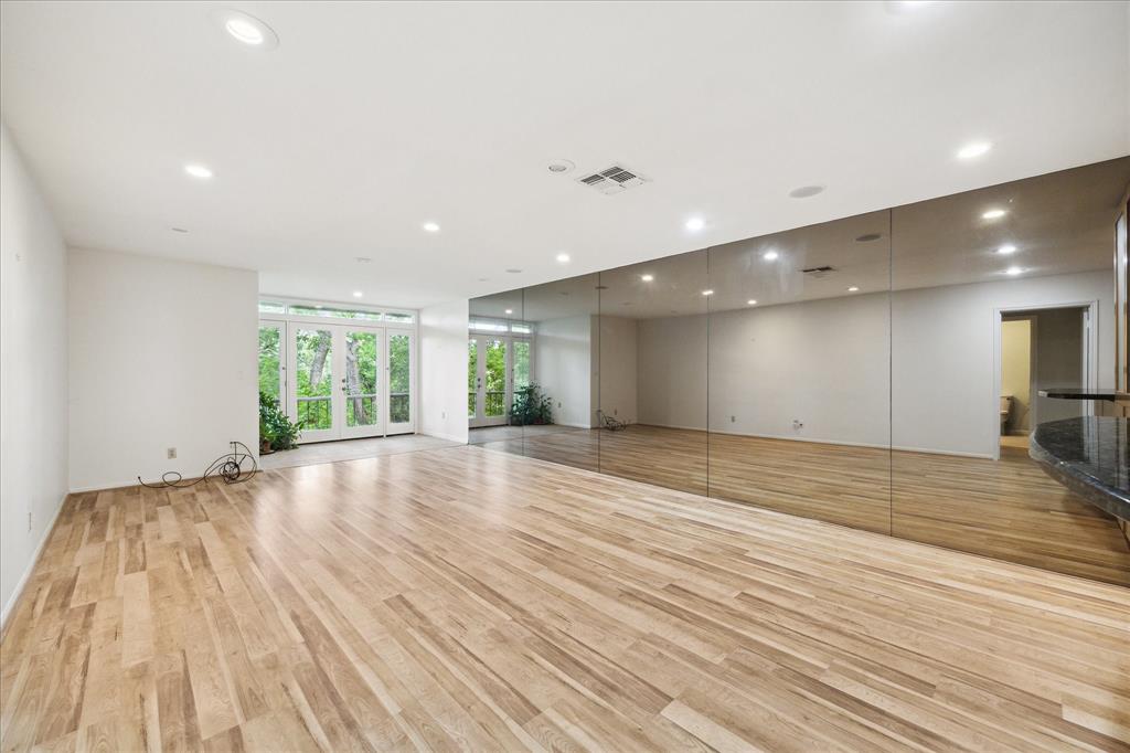 6549 Bayou Glen Road, Houston, Texas image 2