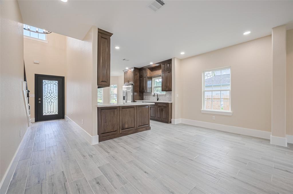 12106 Lantern Lane Ln, Pinehurst, Texas image 9