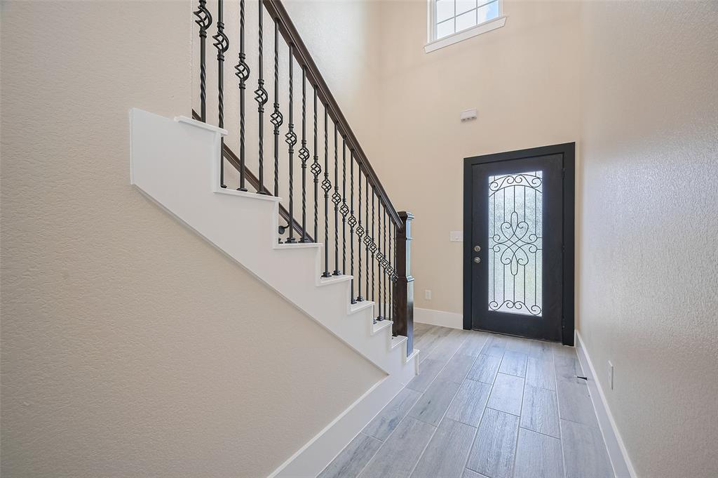 12106 Lantern Lane Ln, Pinehurst, Texas image 4