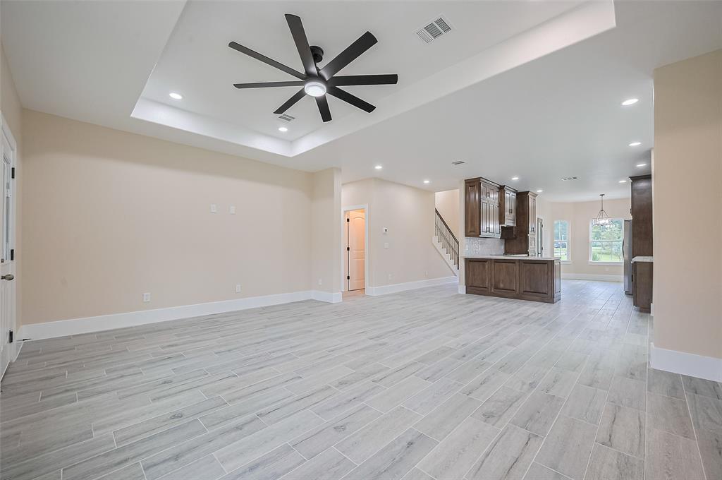 12106 Lantern Lane Ln, Pinehurst, Texas image 8