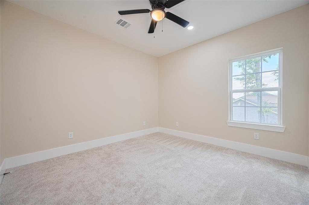 12106 Lantern Lane Ln, Pinehurst, Texas image 30