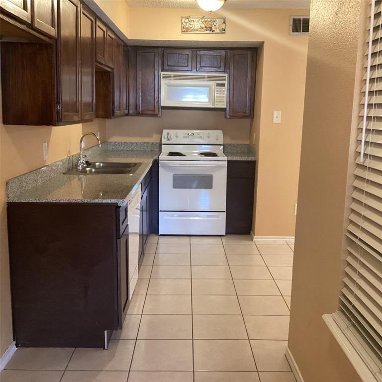 3815 Dock View Lane #1, Missouri City, Texas image 33
