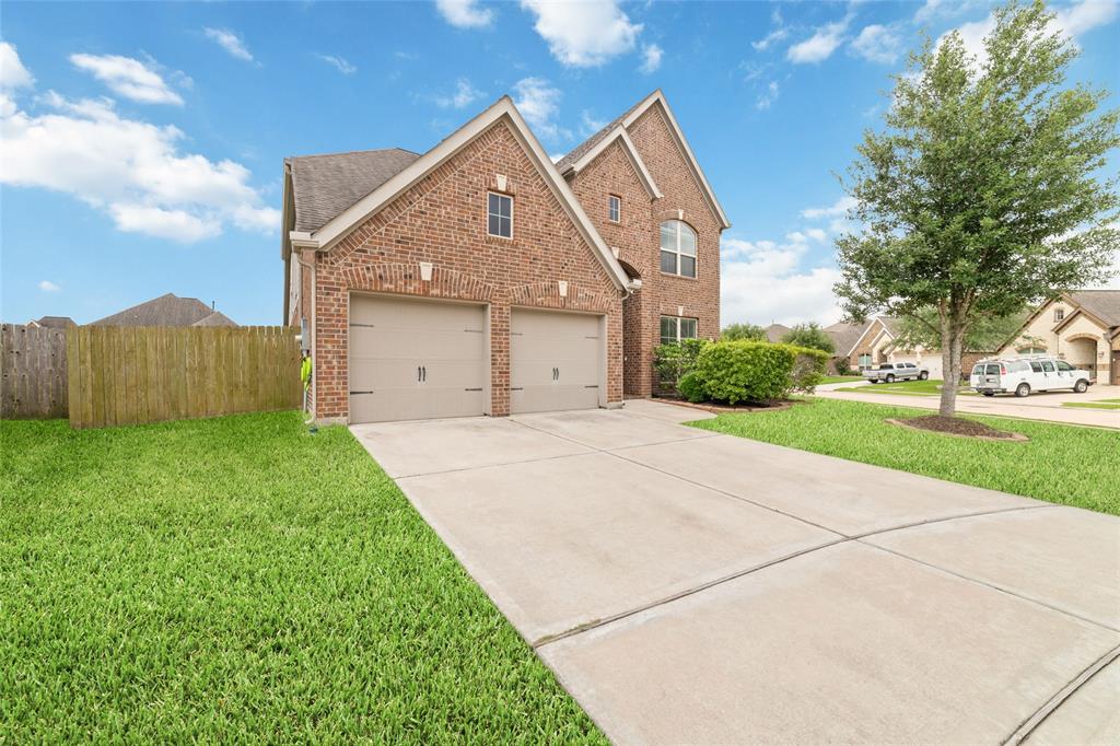 13808 Granite Manor Lane, Pearland, Texas image 4