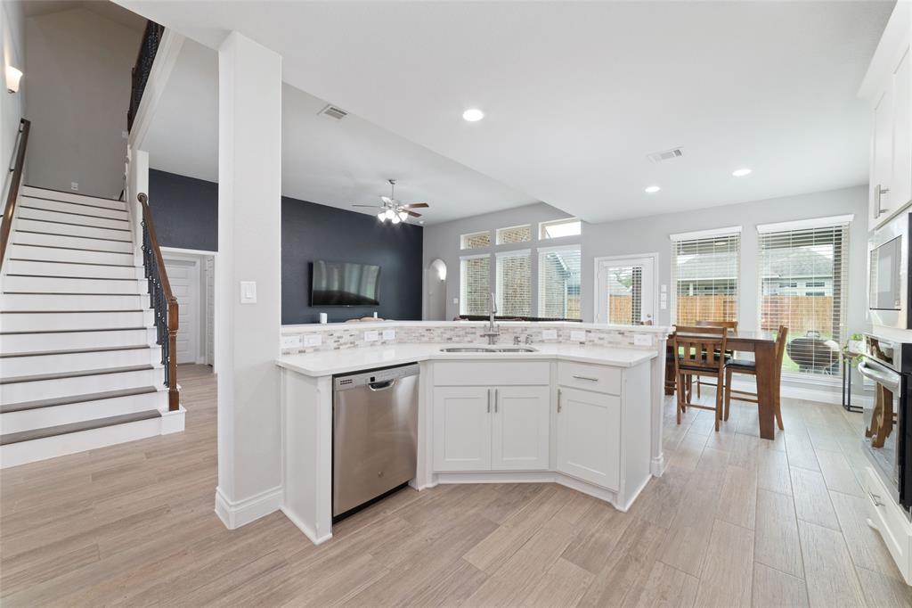 13808 Granite Manor Lane, Pearland, Texas image 17