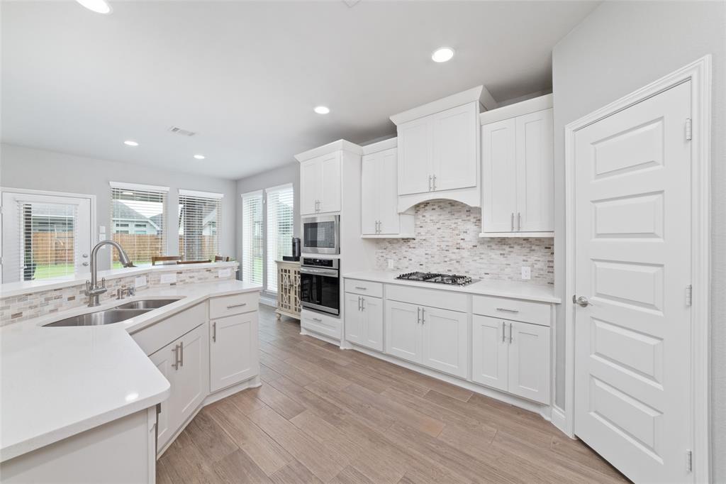 13808 Granite Manor Lane, Pearland, Texas image 15
