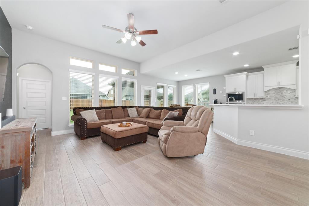 13808 Granite Manor Lane, Pearland, Texas image 10