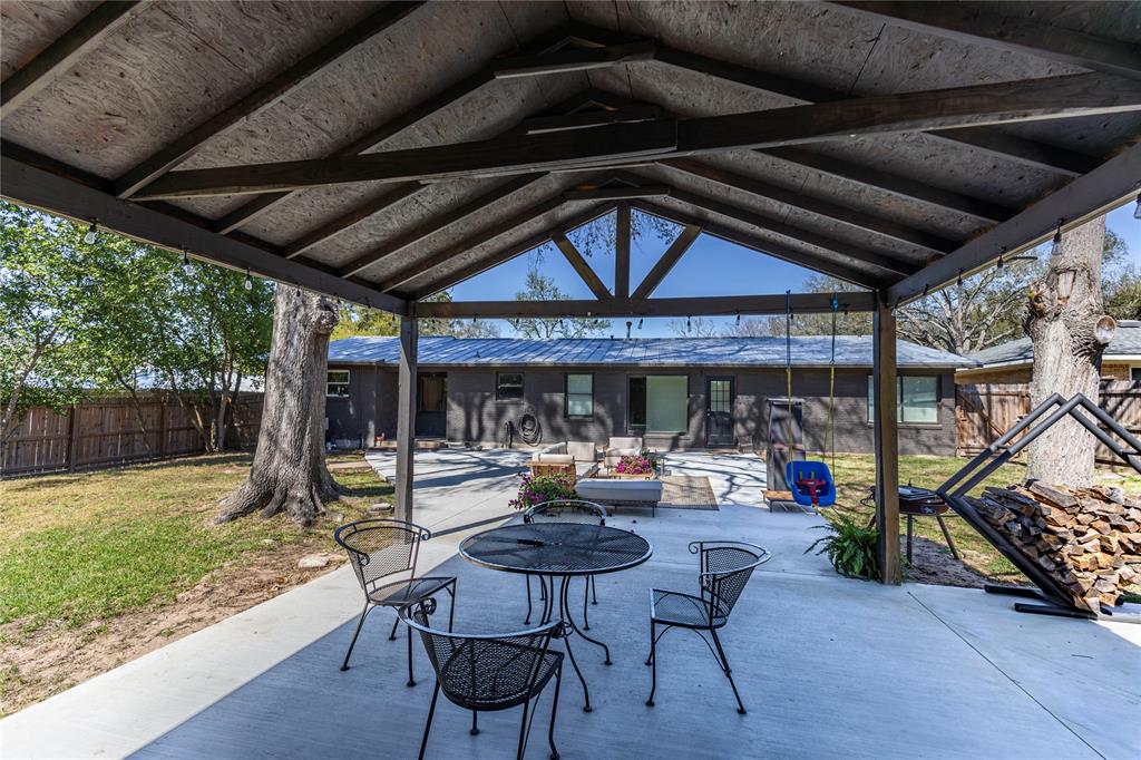 505 E Strauss Street, Bellville, Texas image 21