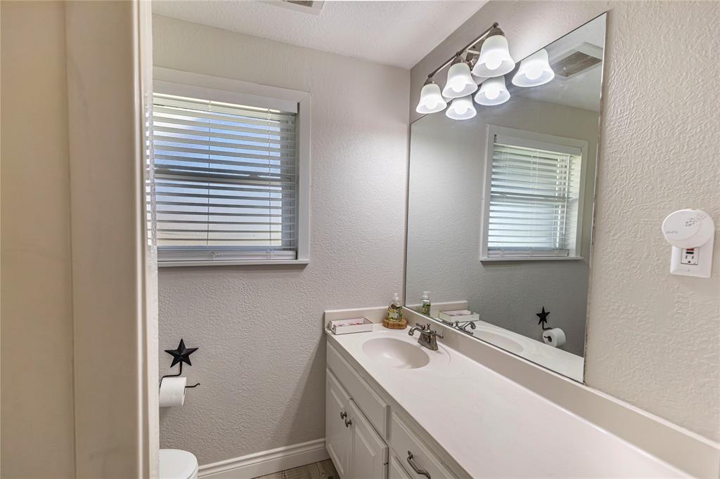 505 E Strauss Street, Bellville, Texas image 10