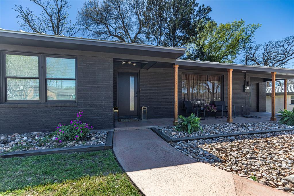 505 E Strauss Street, Bellville, Texas image 1