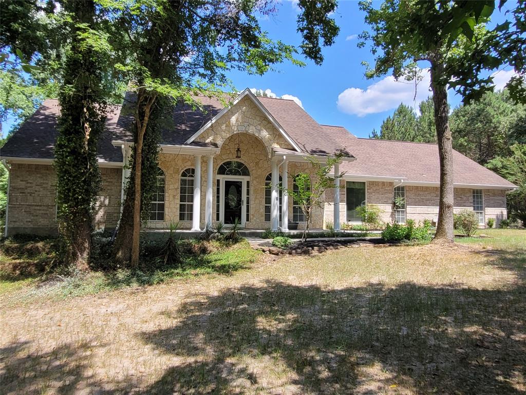 2626 Blue Lake Drive, Magnolia, Texas image 1
