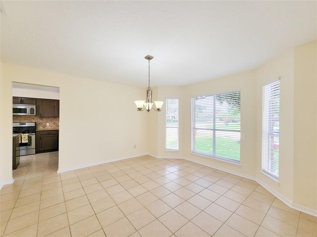 6702 Autumn Flowers Drive