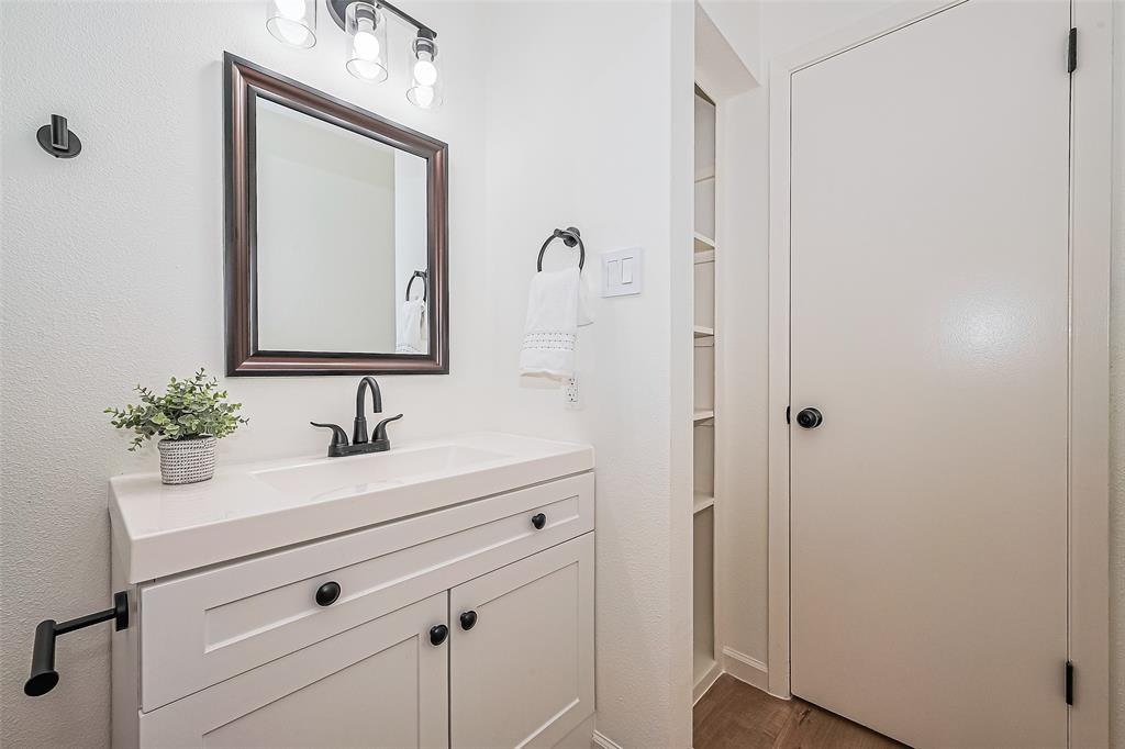 14151 Clover Point Drive, Sugar Land, Texas image 23
