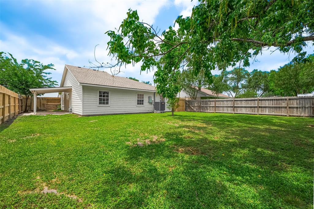 14151 Clover Point Drive, Sugar Land, Texas image 32