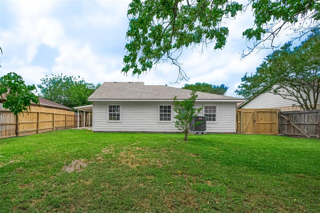 14151 Clover Point Drive, Sugar Land, Texas image 29