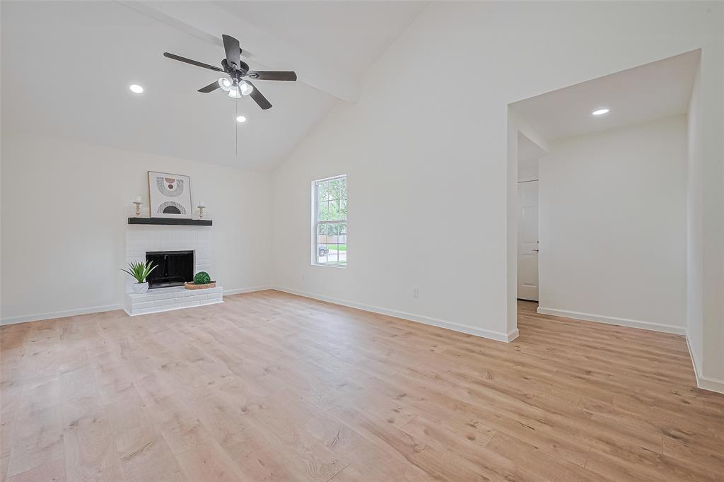 14151 Clover Point Drive, Sugar Land, Texas image 4