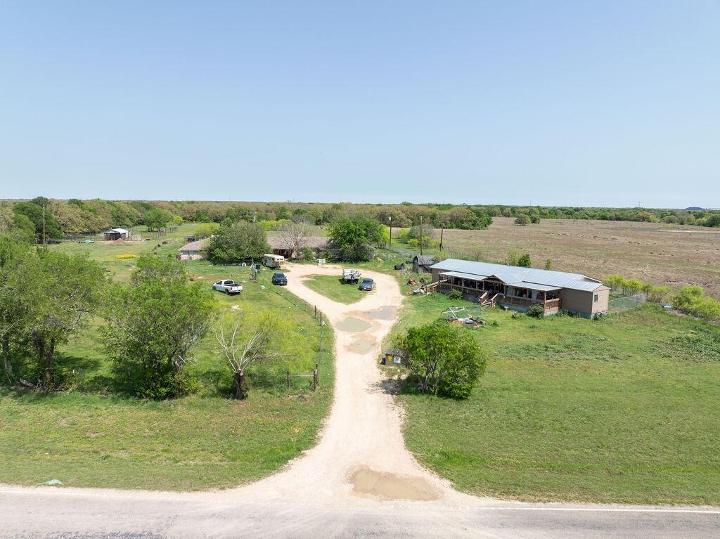 6016 W Lake Creek Road, Riesel, Texas image 12